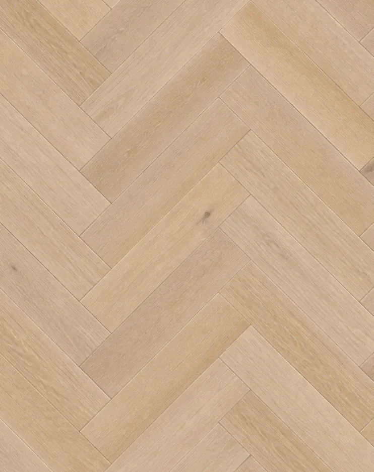 Pale oak laid in herringbone