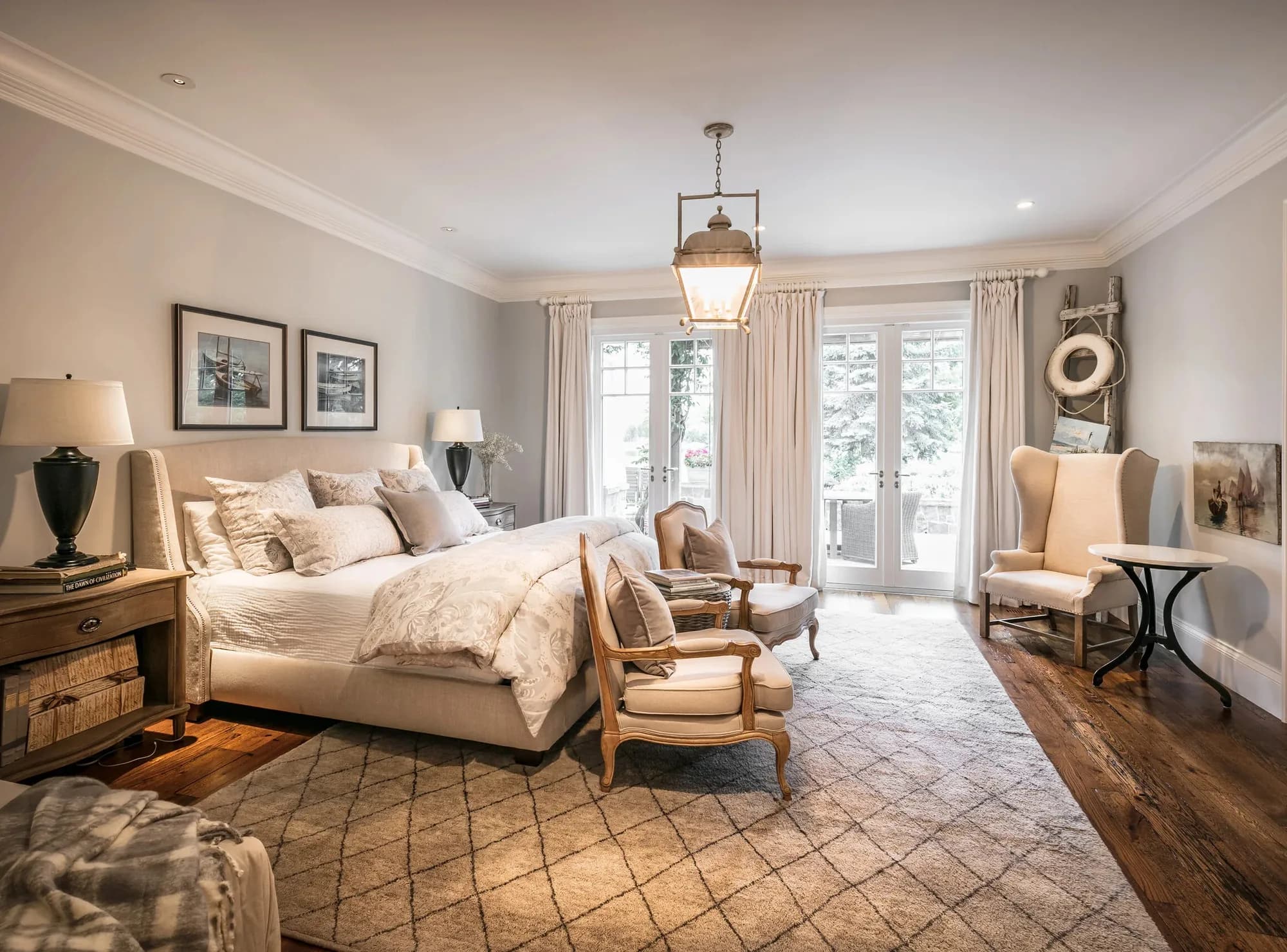 A bedroom opening to the lake